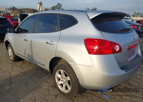 2013 Nissan Rogue S z USA, uszkodzony, nr VIN JN8AS5MT7DW513561